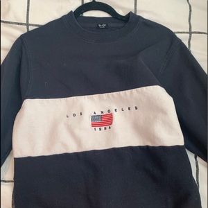 BRANDY MELVILLE- Crew neck